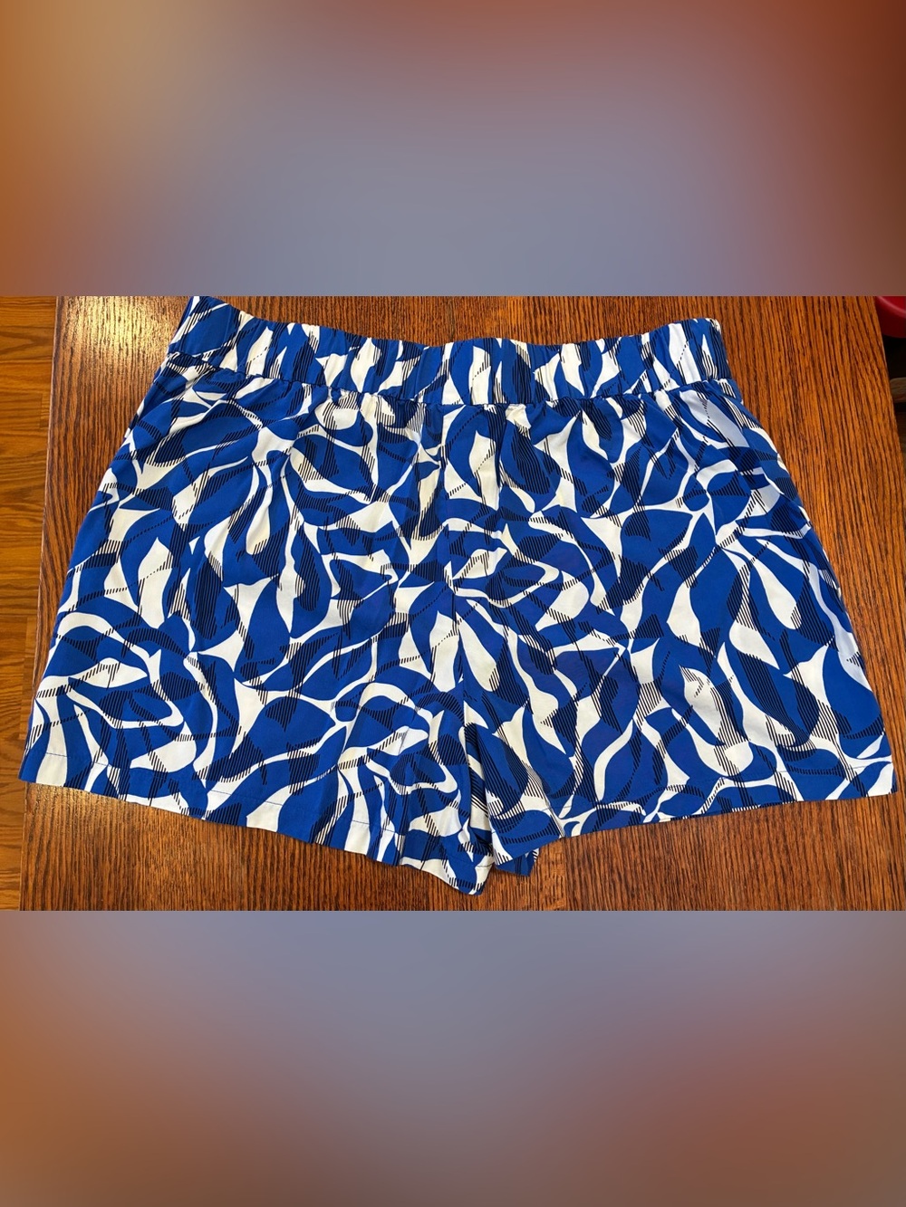 Nine West Blue Abstract Print Pull On Shorts Women's Size Large - Picture 5 of 5